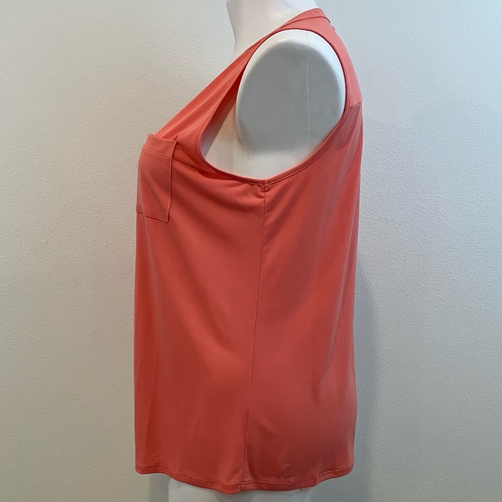 Women's Sleeveless Coral Top - Picture 4 of 6